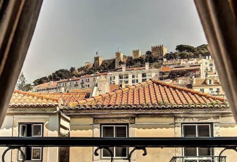 هاستل We Love F Tourists