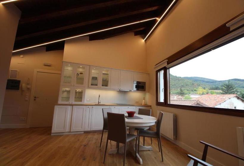 Apartamentos Turísticos Ezcaray