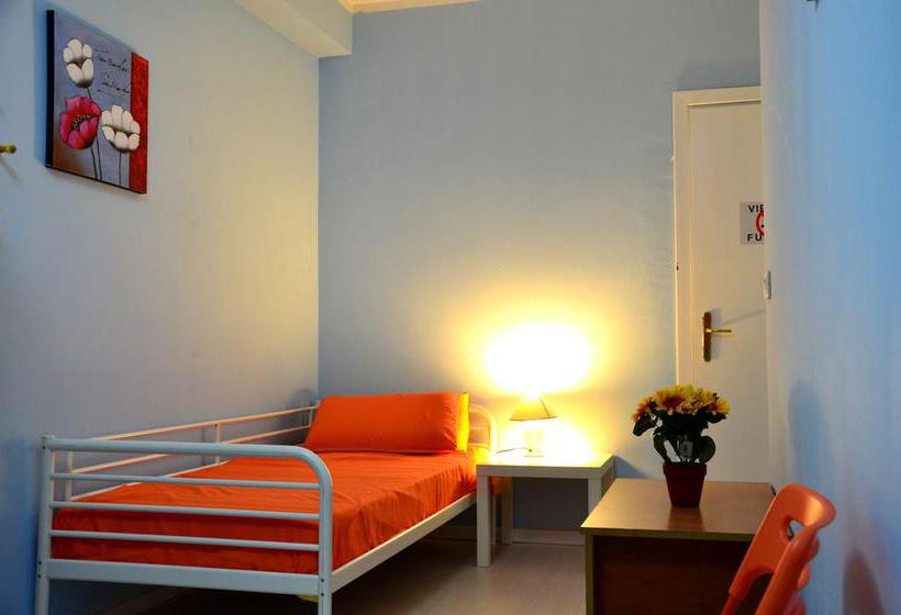 تختخواب و صبحانه Bed&Breakfast Nice House