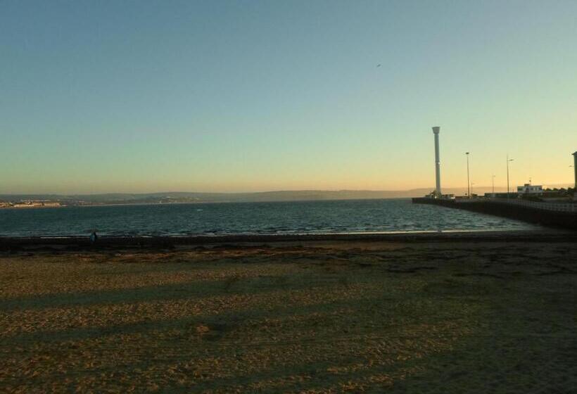 ベッドアンドブレックファースト Cavendish House