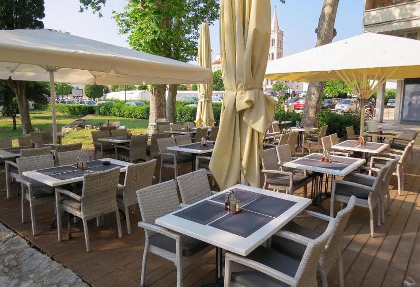 Bed And Breakfast Four Rooms