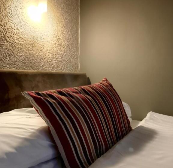 צימר Glenlossie Guest House