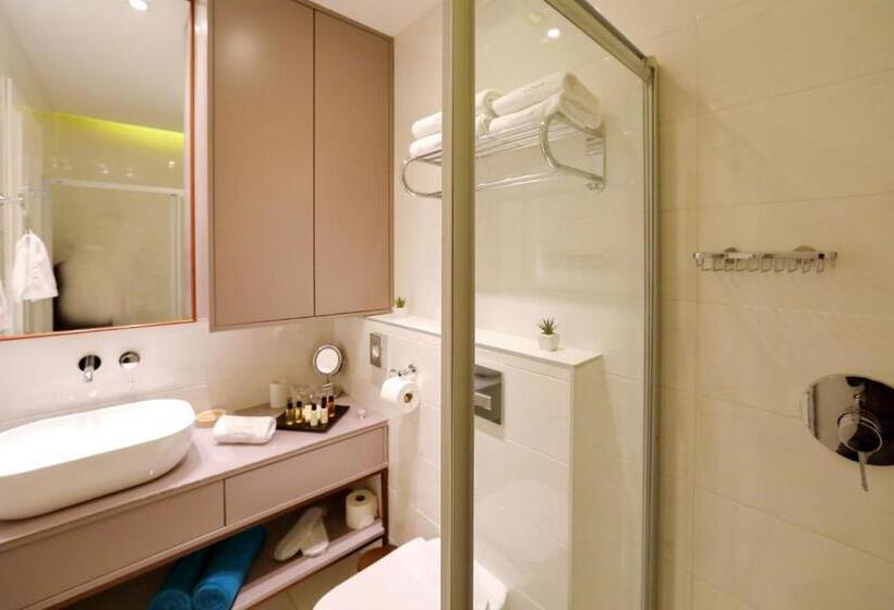 住宿加早餐  Luxury Rooms Kadena