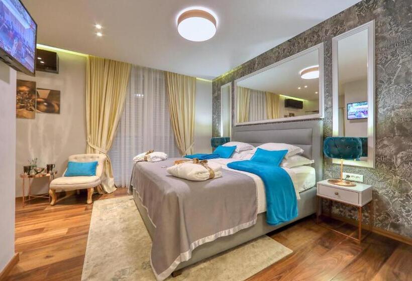 住宿加早餐  Luxury Rooms Kadena