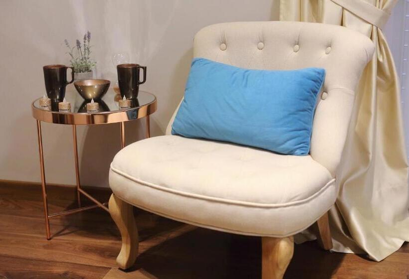 住宿加早餐  Luxury Rooms Kadena