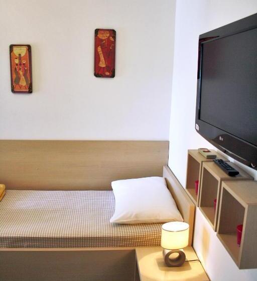 مبيت وإفطار Rooms Fitea
