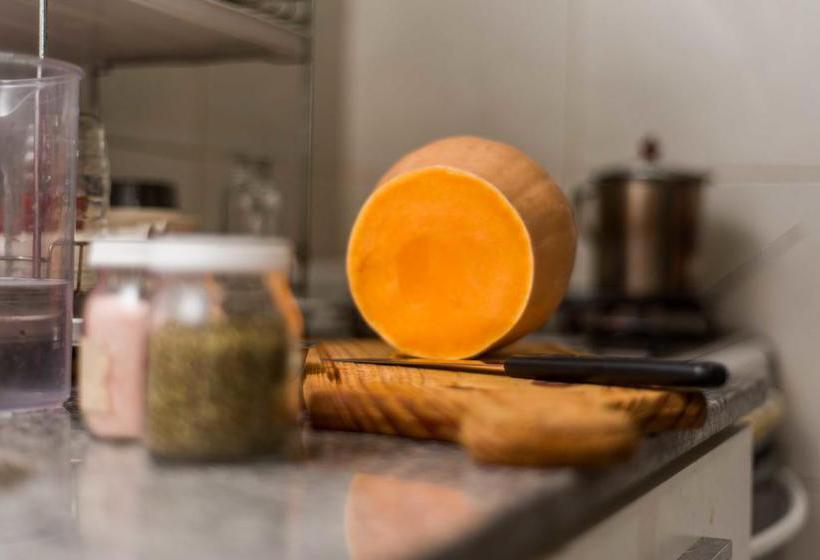 تختخواب و صبحانه Spalermo