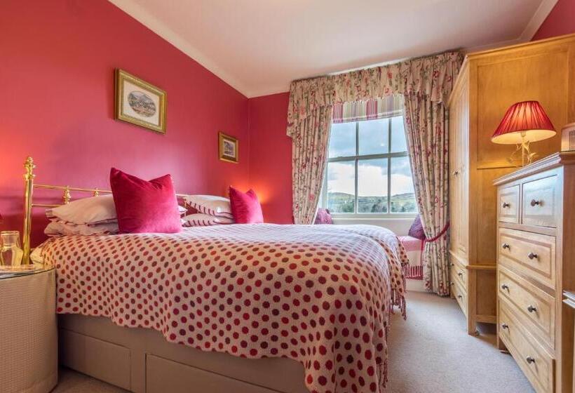 مبيت وإفطار The Hill