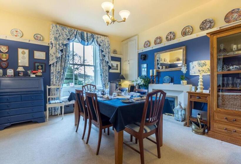 مبيت وإفطار The Hill