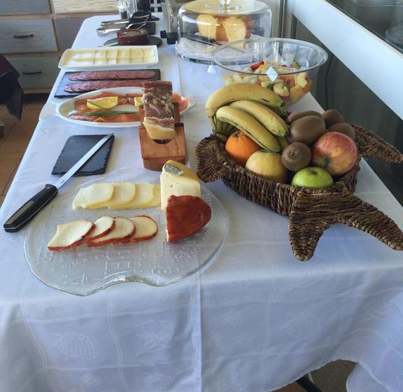 צימר Encosta Da Praia Luxury Suites