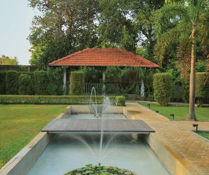 Курорт Fox Jaffna