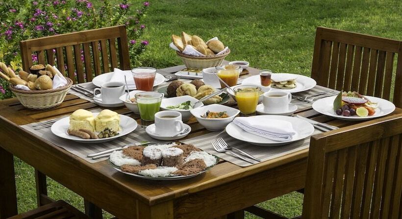 Курорт Fox Jaffna