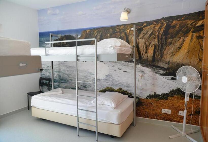 Hi Arrifana Destination Hostel