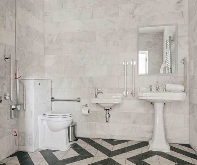 簡易ホテル Tyndall Villa Boutique B&b