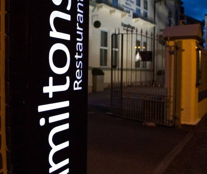 בית מלון כפרי A Park View