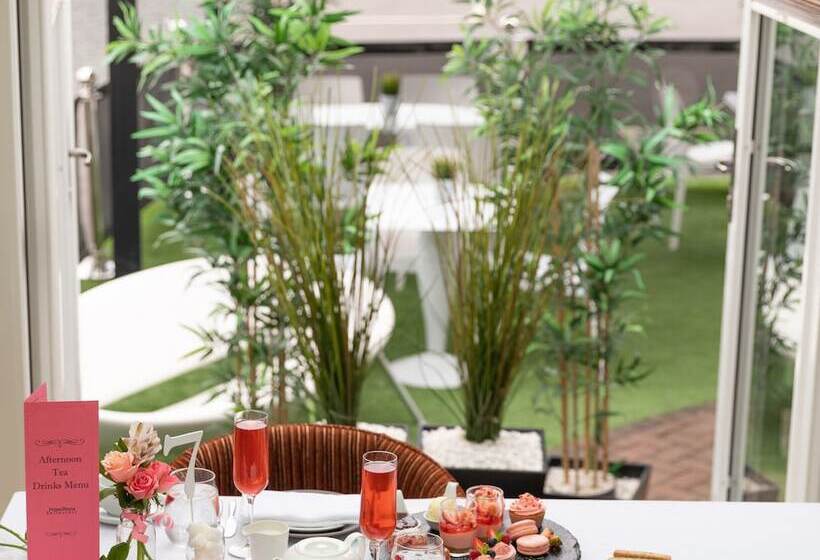 בית מלון כפרי A Park View