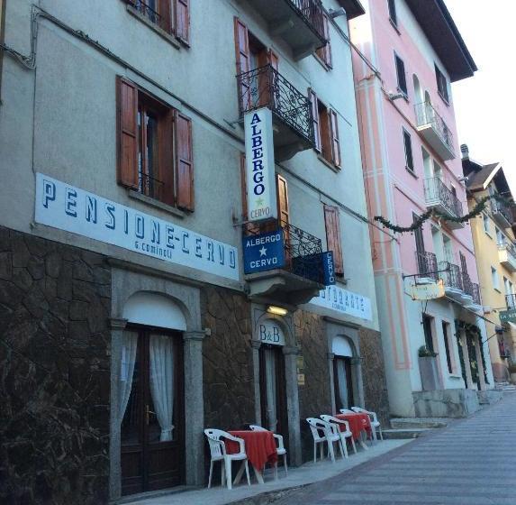ホテル Albergo Cervo