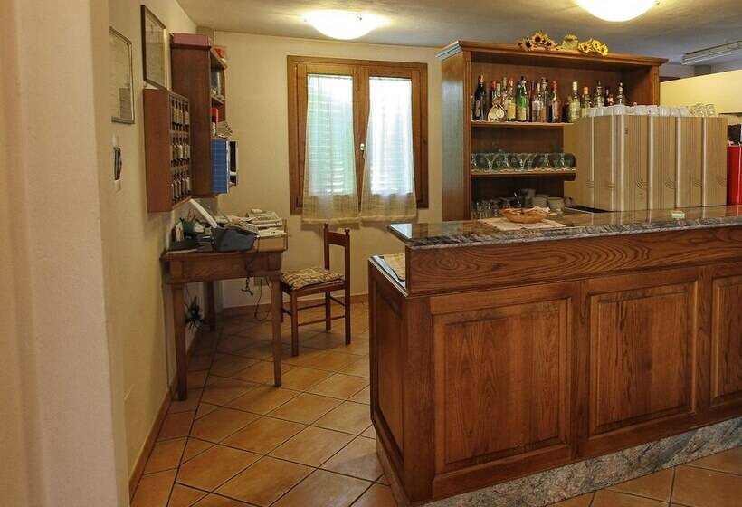 בית מלון כפרי Albergo Ristorante Il Poggiolo