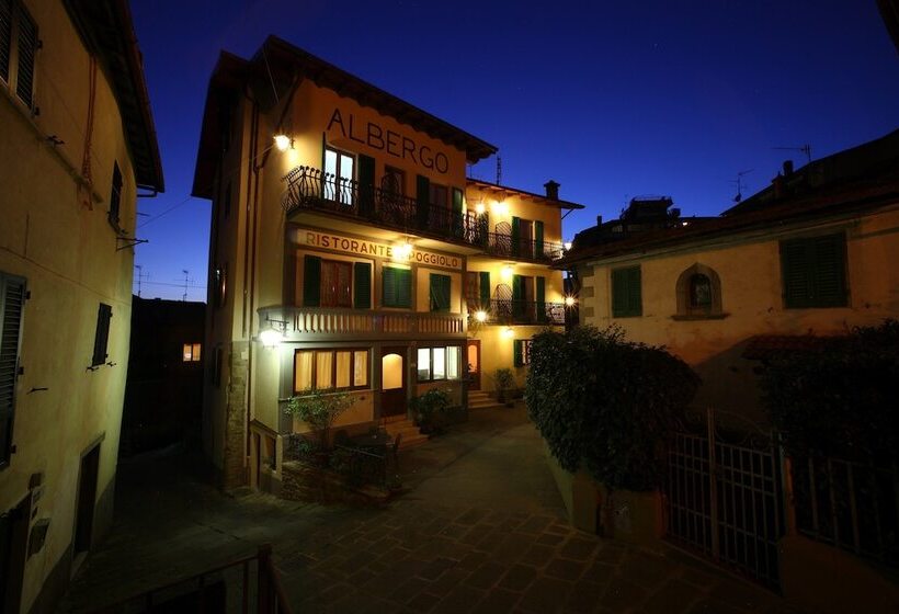 Отель Albergo Ristorante Il Poggiolo