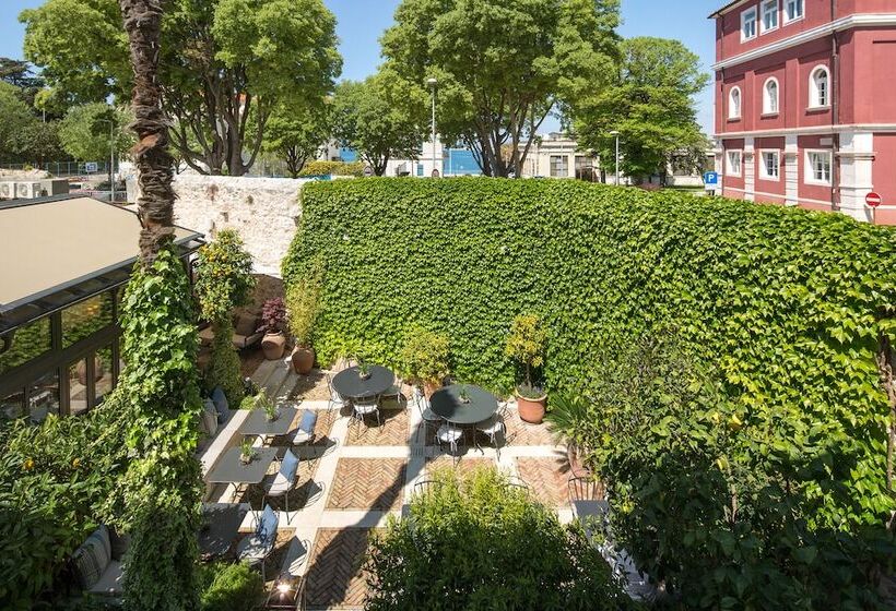 Almayer Art & Heritage Adults Only Hotel And Dépendance Rooms