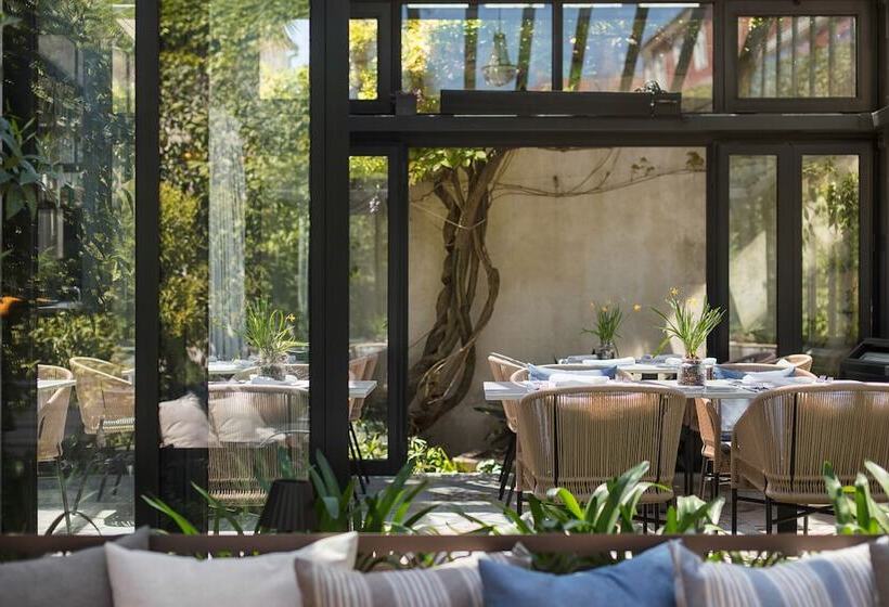 Almayer Art & Heritage Adults Only Hotel And Dépendance Rooms