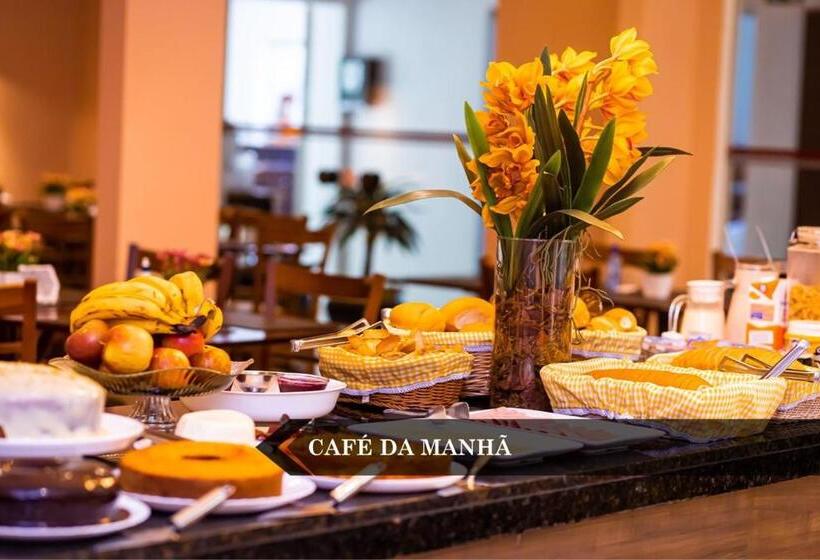 בית מלון כפרי Ellus