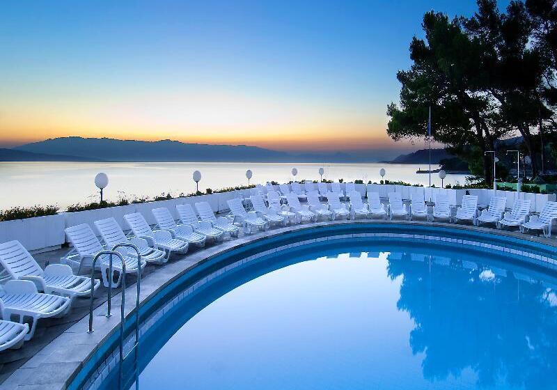 בית מלון כפרי Fontana Bayside Park