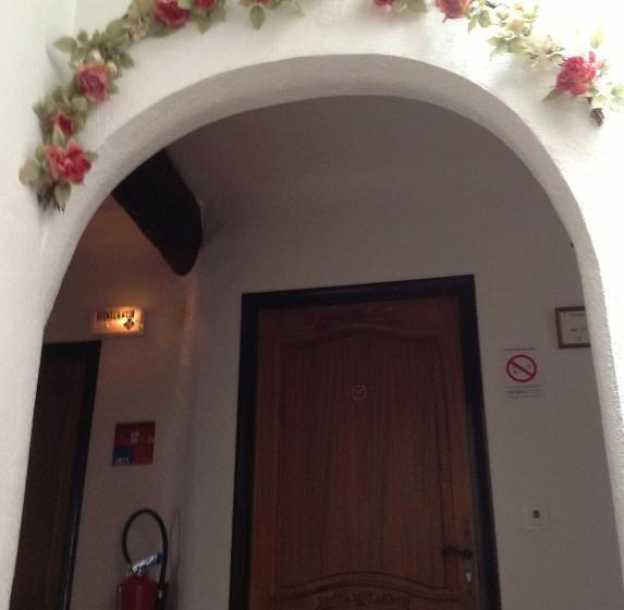 호텔 Hôtel Central