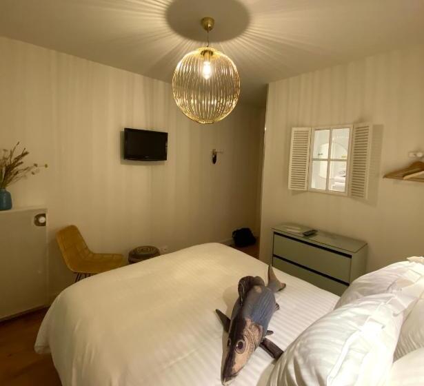 호텔 Hôtel Les Bains