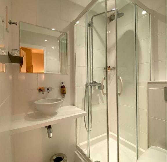 호텔 Hôtel Les Bains