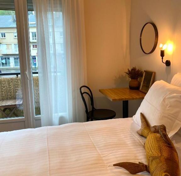 호텔 Hôtel Les Bains