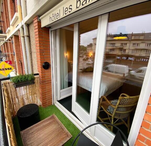 호텔 Hôtel Les Bains