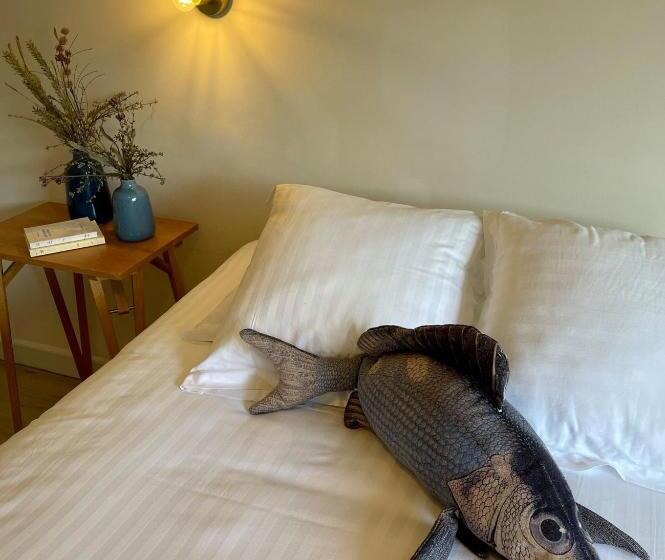 호텔 Hôtel Les Bains