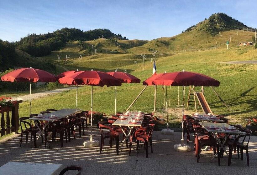 בית מלון כפרי Hôtel Les Skieurs