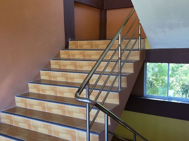 בית מלון כפרי Khwanruen Fishing Resort