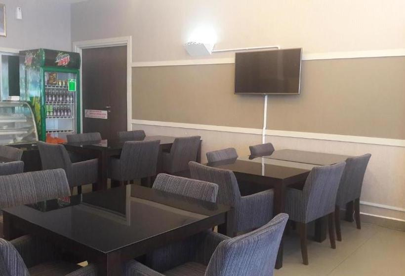 בית מלון כפרי Kosma Business