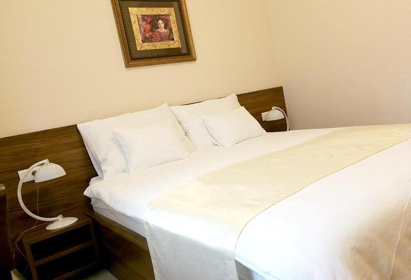 בית מלון כפרי Maroon