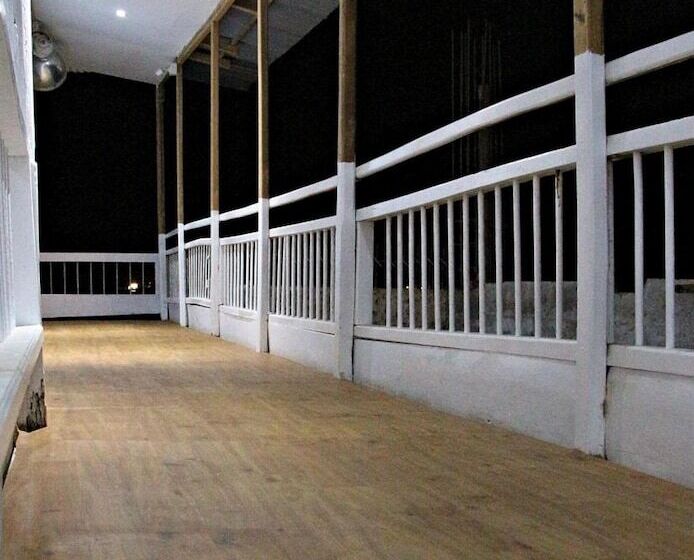 هتل Náutico De Paita