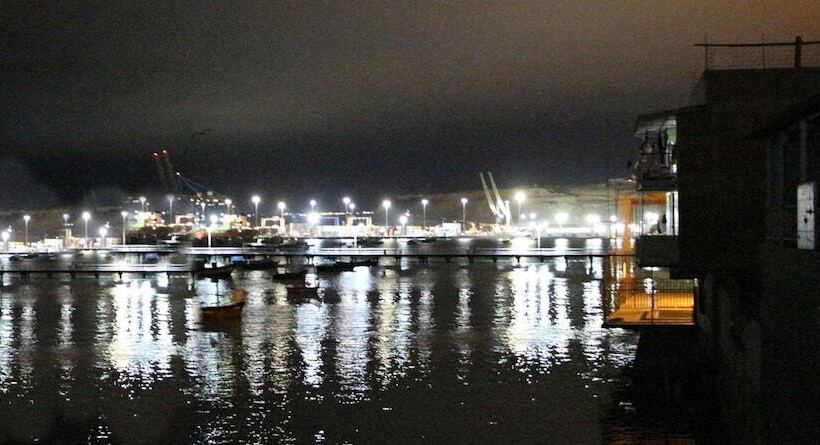 هتل Náutico De Paita