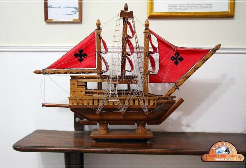 هتل Náutico De Paita