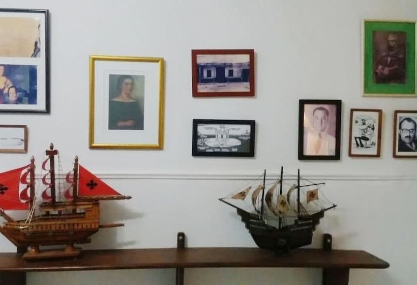 هتل Náutico De Paita