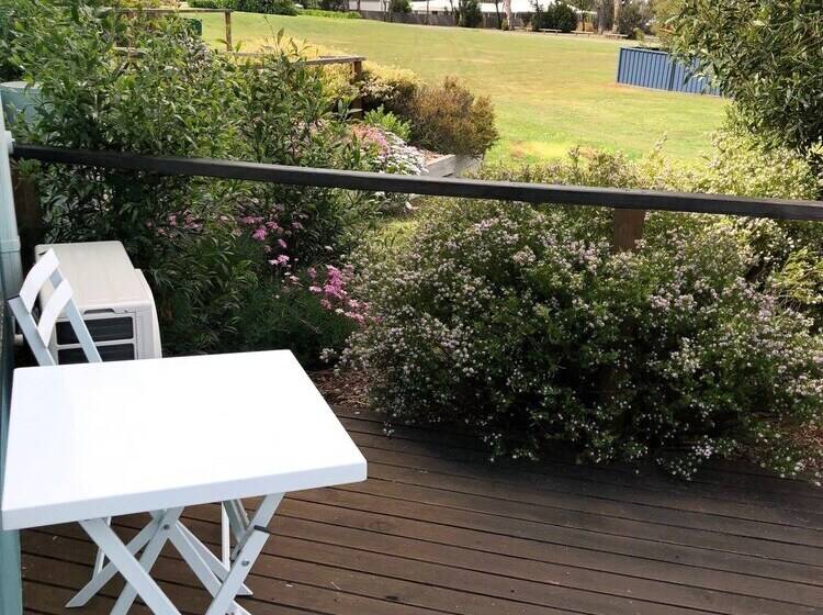 فندق Orford Blue Waters