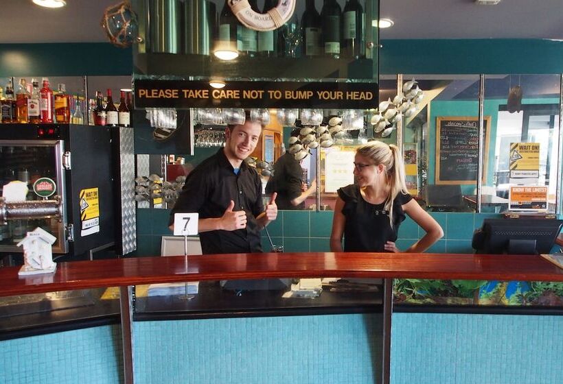 فندق Orford Blue Waters