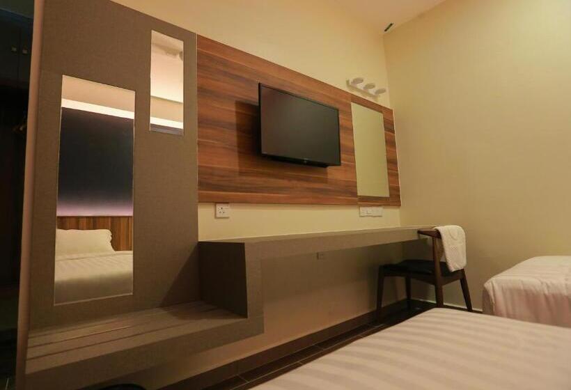 בית מלון כפרי Pantai Regal