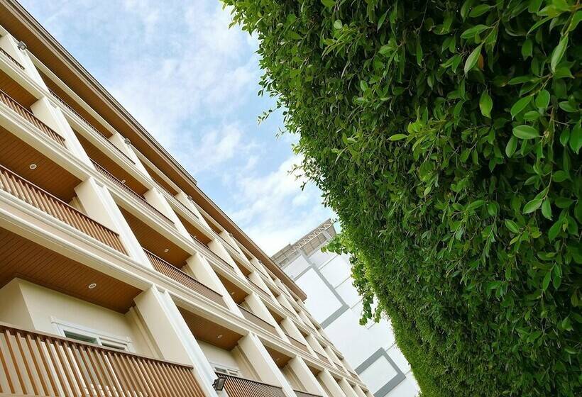 Отель Romantic Khon Kaen