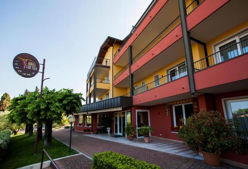 בית מלון כפרי San Vito