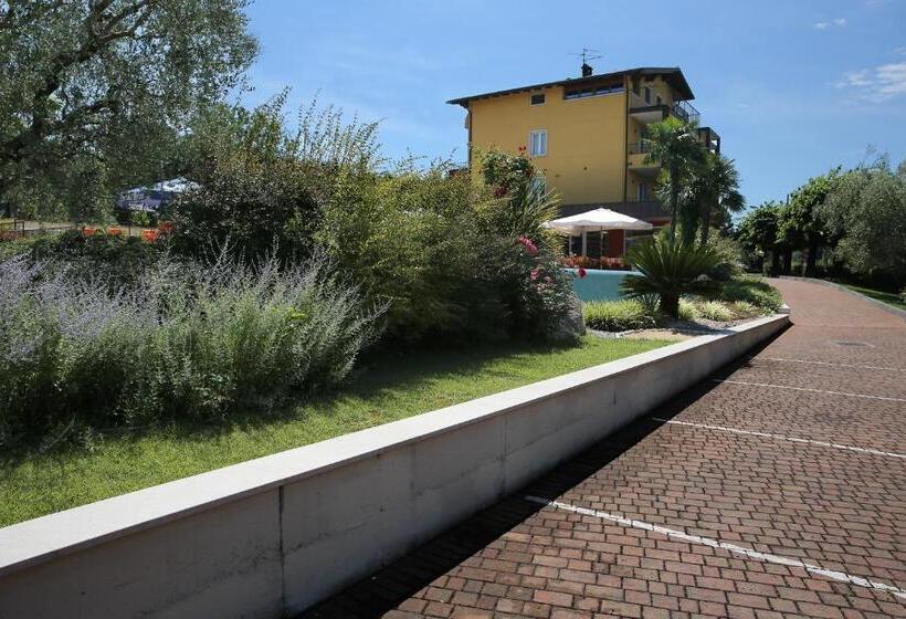 בית מלון כפרי San Vito