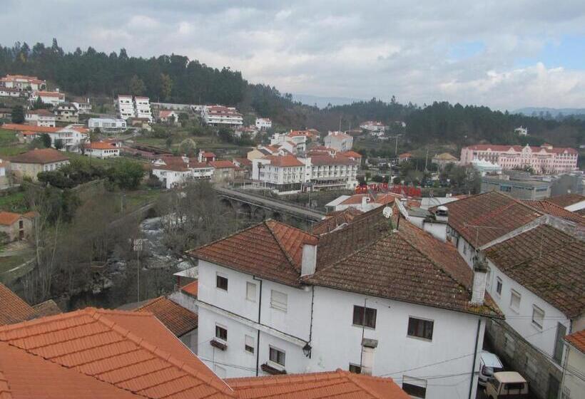 בית מלון כפרי Solar Da Capela