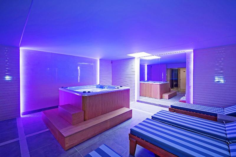 Отель Swell Boutique