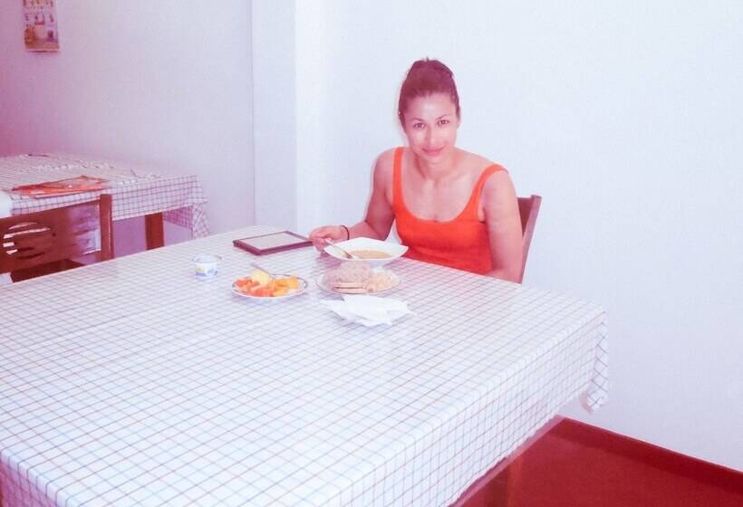 Отель Talalla Sea Anemone